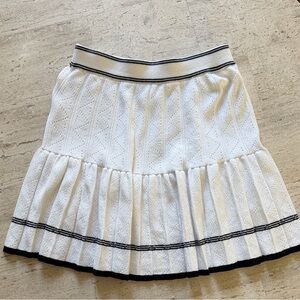 Willow & Wind White Pointelle Knit Skirt Size L Preppy Chic Black Stripe Trim